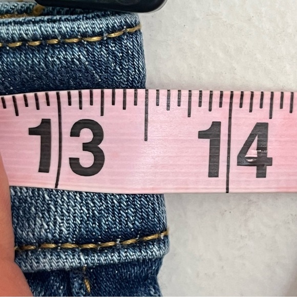 Women’s Juniors Special A Distressed Raw Hem Denim Jean Shorts Size 5 - Picture 3 of 13